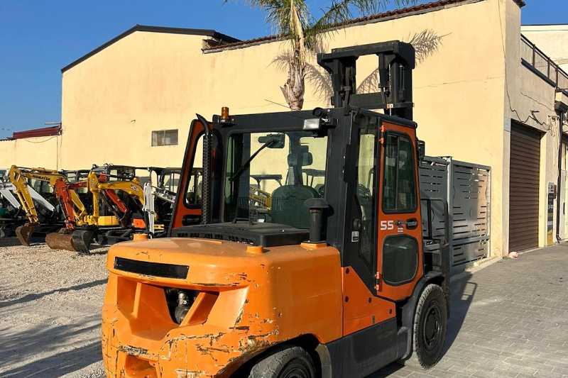 OmecoHub - Immagine DOOSAN D55C7